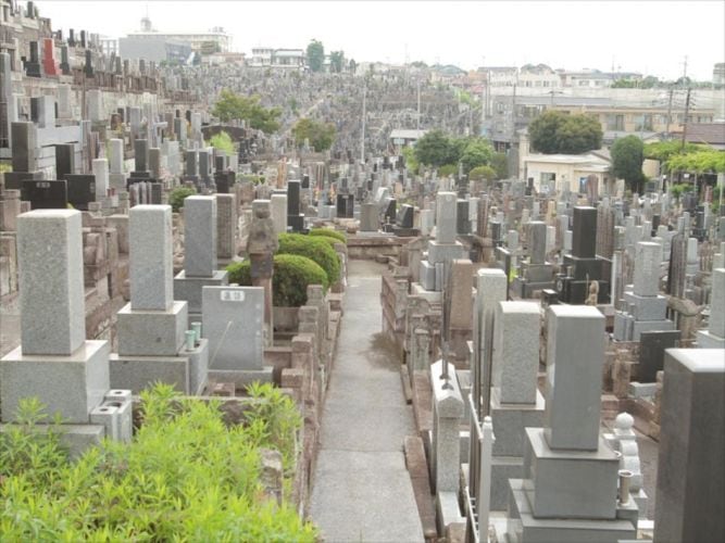 横浜市営 三ツ沢墓地